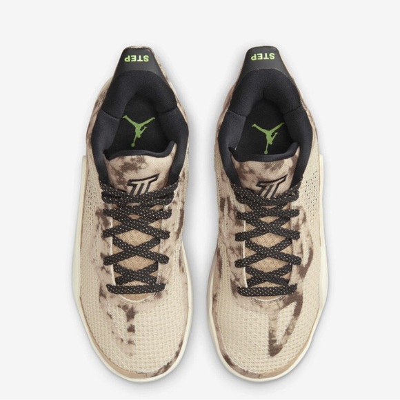 🔥$40 OFF!🔥New Big Kids Jordan Tatum 1 Sneakers - Picture 4 of 9